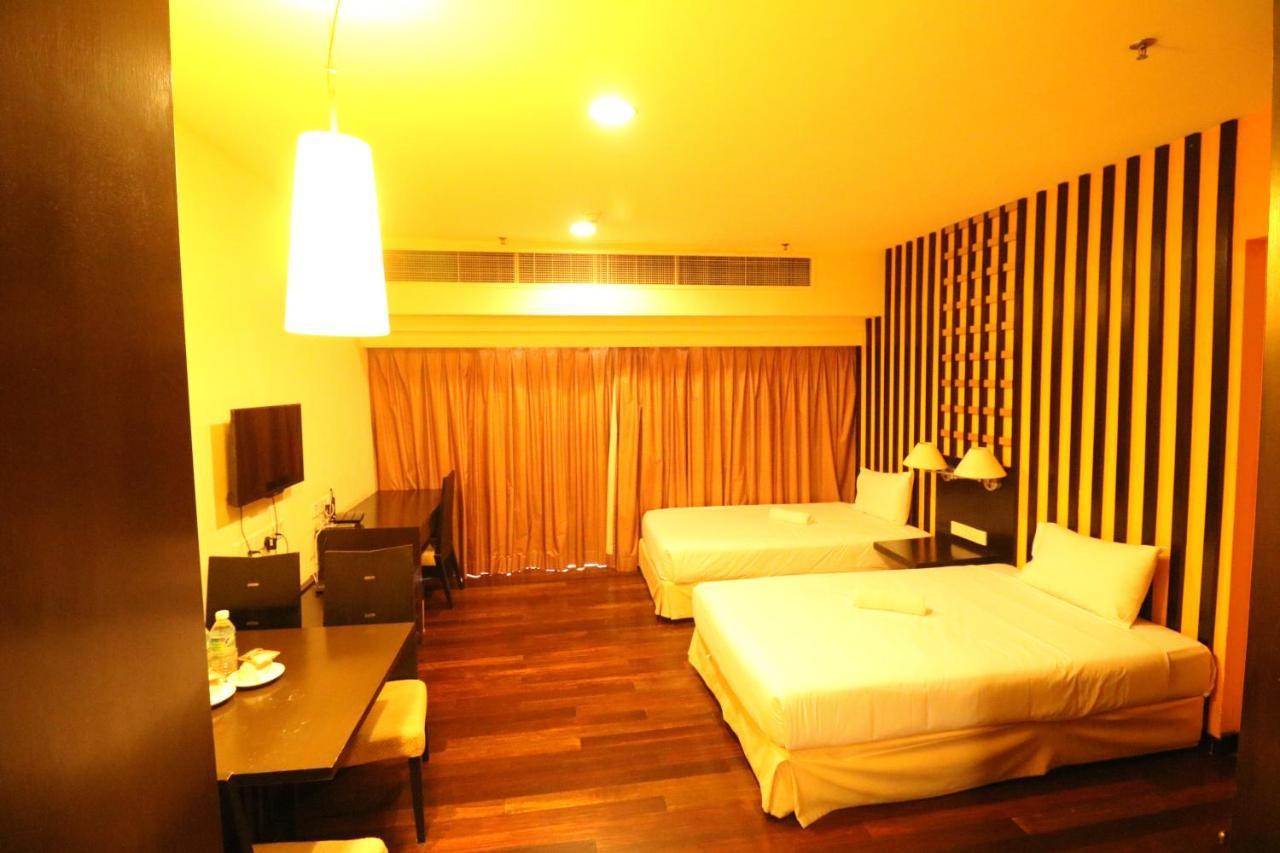Raintree Resort Suites Petaling Jaya Exterior photo