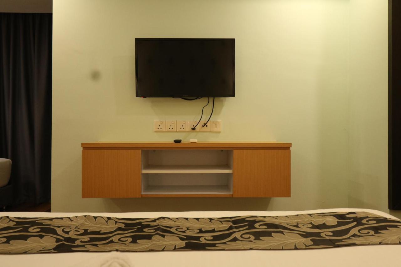 Raintree Resort Suites Petaling Jaya Exterior photo