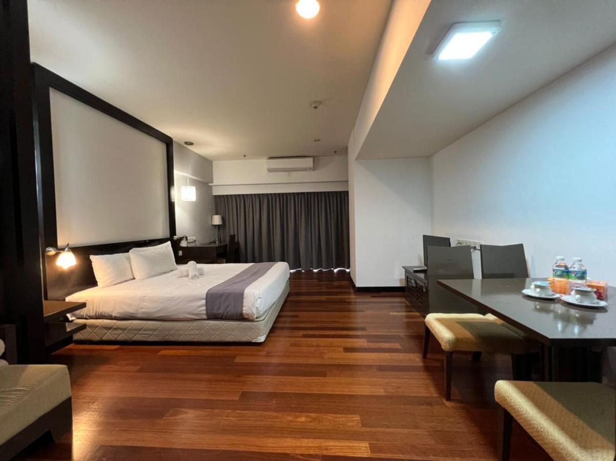 Raintree Resort Suites Petaling Jaya Exterior photo