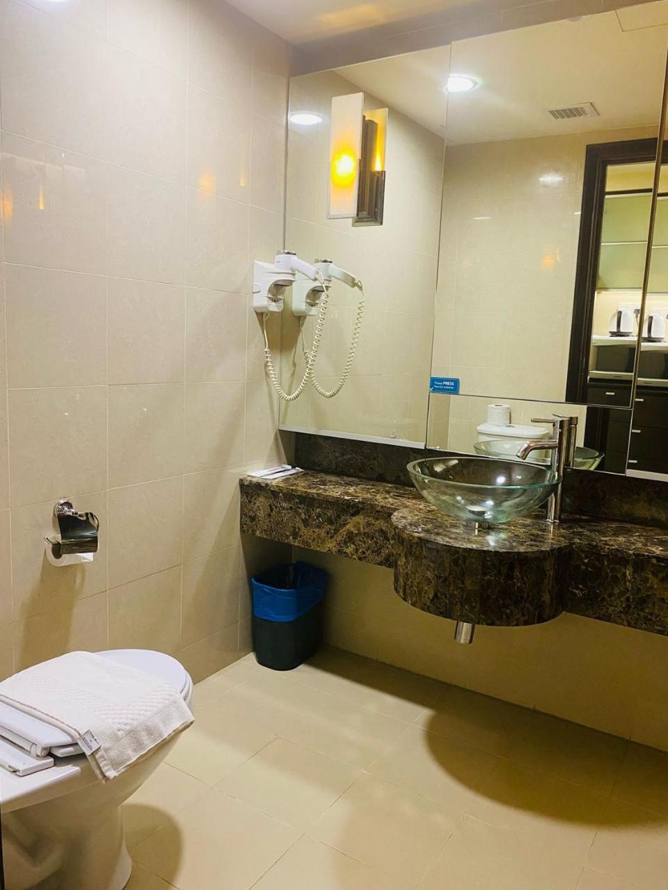 Raintree Resort Suites Petaling Jaya Exterior photo